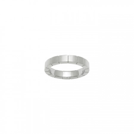 ANILLO EN PLATA CON DETALLES GEOMÉTRICOS