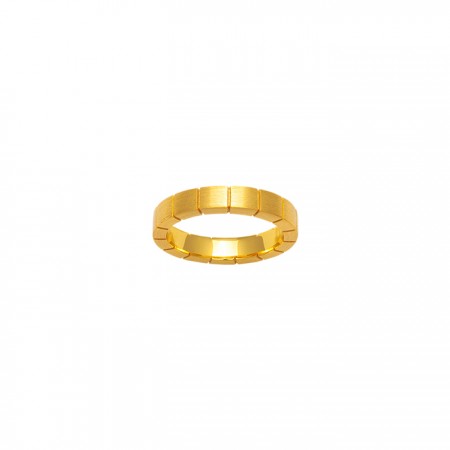 ANILLO EN PLATA DORADA CON DETALLES GEOMÉTRICOS