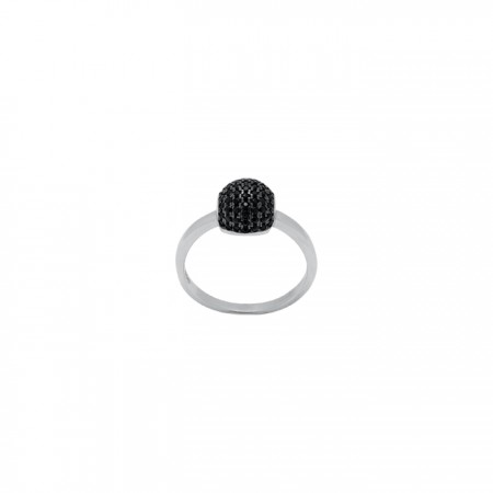 ANILLO EN PLATA CON CIRCONITAS NEGRAS