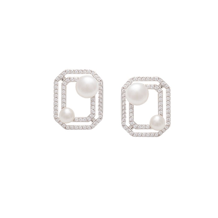 PENDIENTES CUADRADOS CON PERLAS