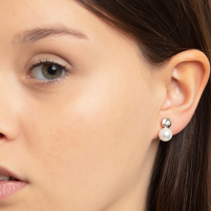 PENDIENTES CON DIAMANTE Y PERLA 2
