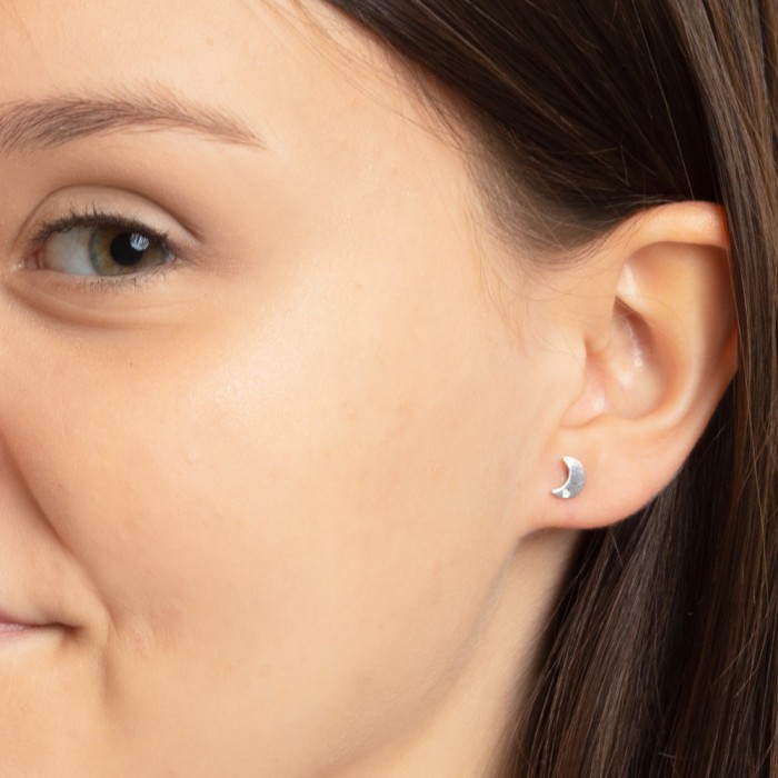 PENDIENTES DE LUNA CON DIAMANTE