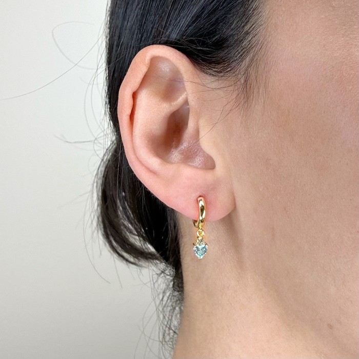 PENDIENTES EN PLATA DORADA ARO CORAZÓN. 2