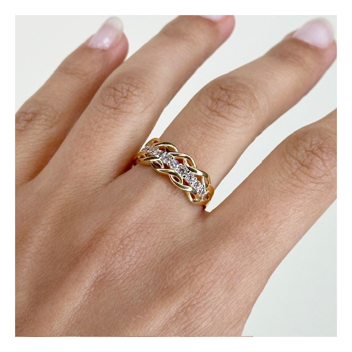 ANILLO EN ORO FORMA TRENZA CON CIRCONITAS