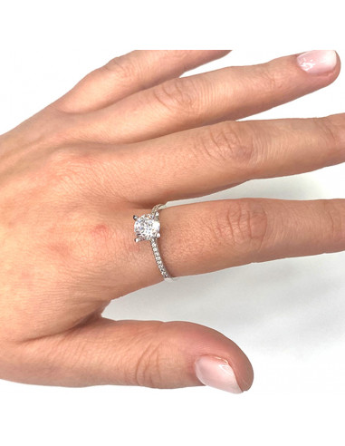 ANILLO EN ORO BLANCO DE 18 QUILATES