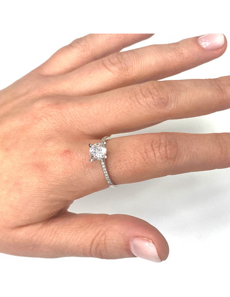 ANILLO EN ORO BLANCO DE 18 QUILATES