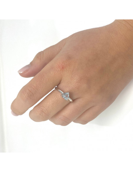 ANILLO EN PLATA CIRCONITA AZUL CORAZON TRES GARRRAS