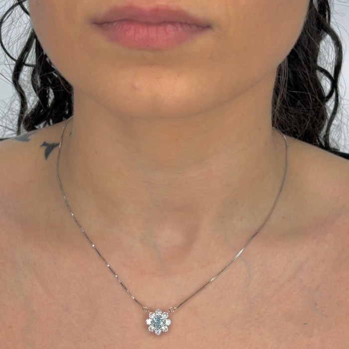 GARGANTILLA EN PLATA CON CIRCONITA AZUL Y  BLANCA EN FORMA DE FLOR 2