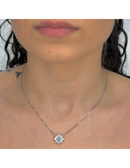 GARGANTILLA EN PLATA CON CIRCONITA AZUL Y  BLANCA EN FORMA DE FLOR