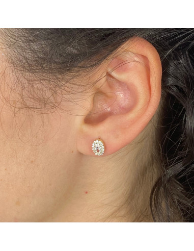 PENDIENTES EN ORO CON CIRCONITA CENTRAL GARRA BLANCA OVAL