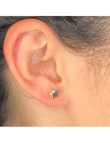 PENDIENTES EN PLATA FORMA DE ESTRELLA Y UNA CIRCONITA