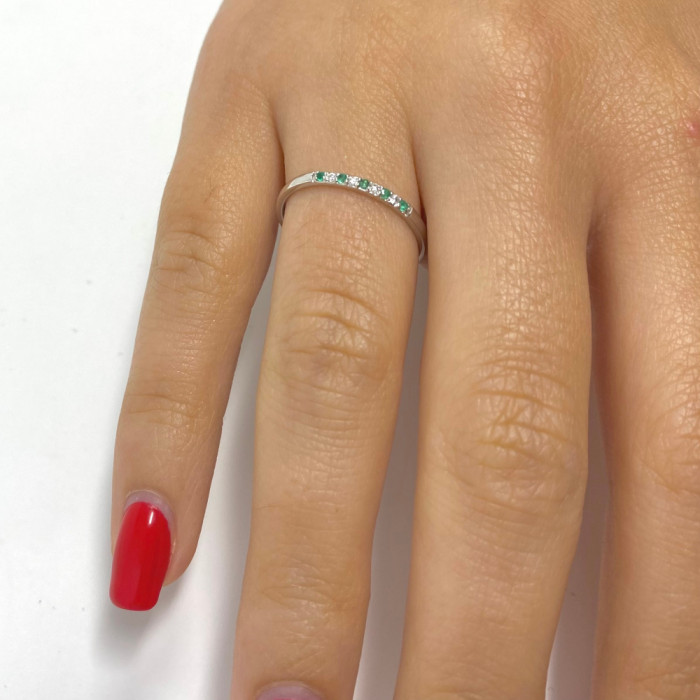 ANILLO EN ORO CON DIAMANTES Y ESMERALDAS 2
