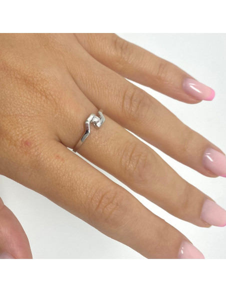 ANILLO EN ORO BLANCO Y DIAMANTE BARRAS