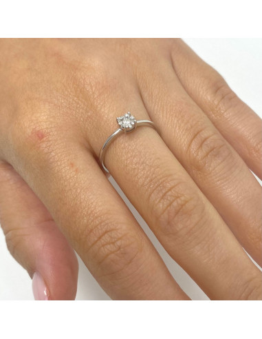 ANILLO EN ORO BLANCO CON DIAMANTES