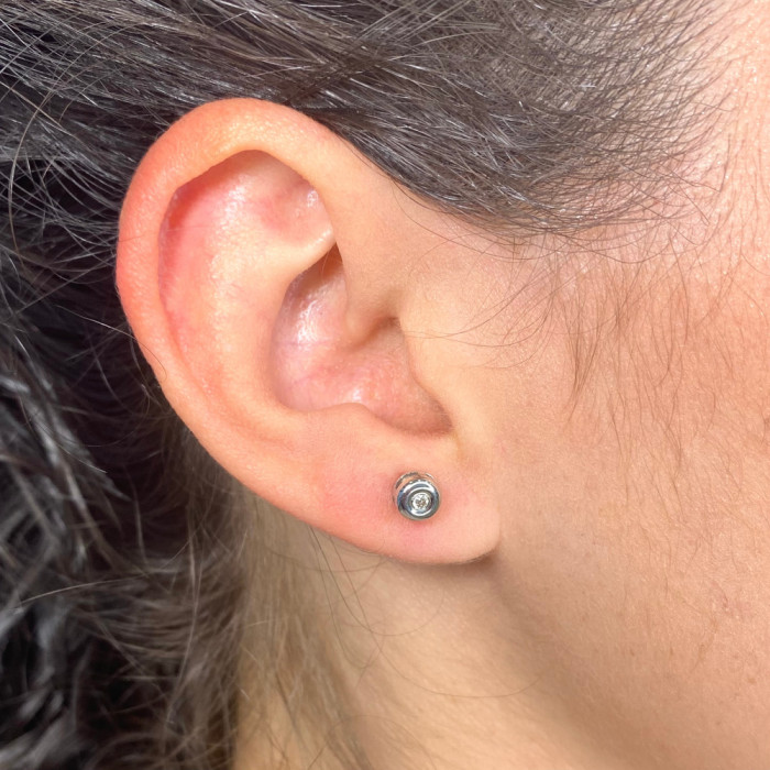 PENDIENTES EN ORO BLANCO CON DIAMANTES 2