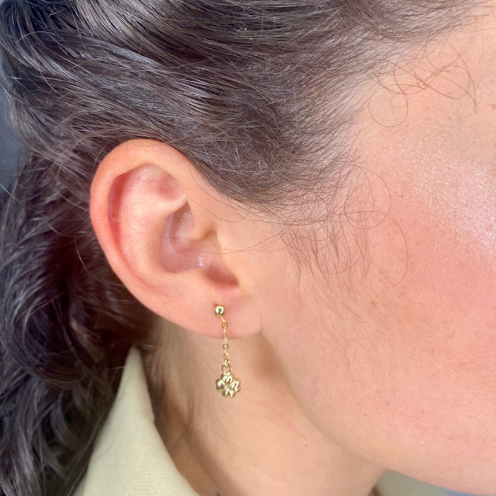 PENDIENTES EN ORO LARGOS TREBOL Y CORAZONES 2