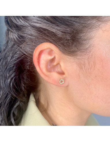 PENDIENTES EN ORO FLOR CALADA CIRCONITAS BLANCAS GARRA