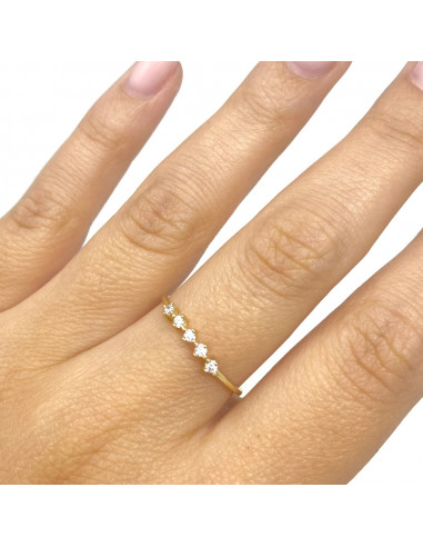 ANILLO EN ORO CON CINCO CIRCONITAS BLANCAS