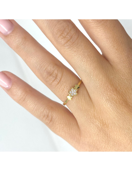 ANILLO EN ORO CON TRES FLORES Y CIRCONITAS