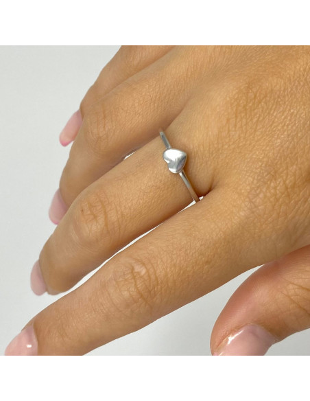 ANILLO PLATA CORAZÓN CENTRAL