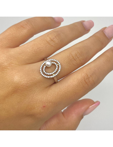 ANILLO EN PLATA CIRCULAR CON PERLA