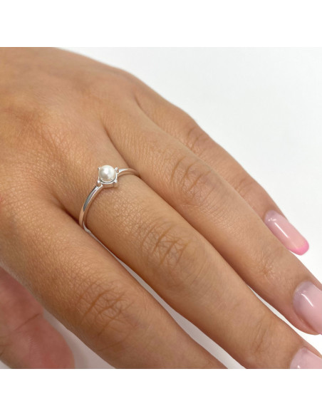 ANILLO EN PLATA CON PERLA SOLITARIA