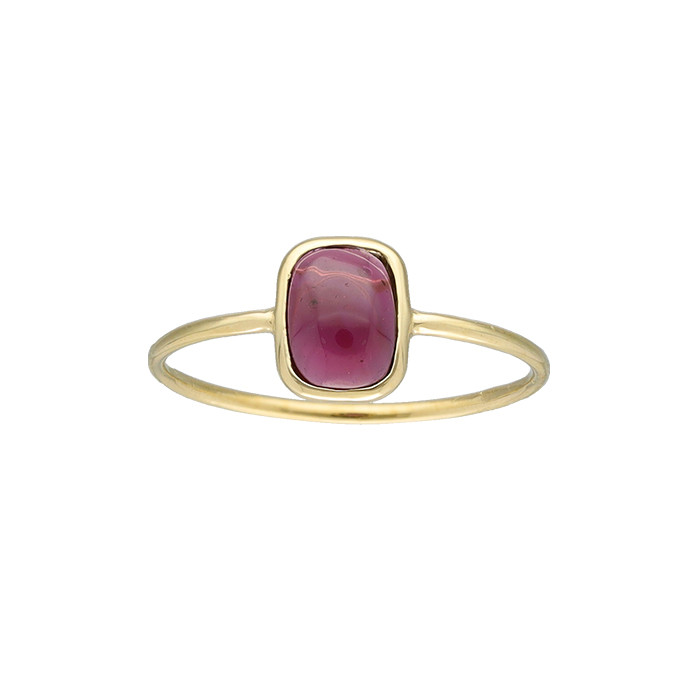 ANILLO EN ORO CON PIEDRA GRANATE EN CABUJON RECTANGULAR