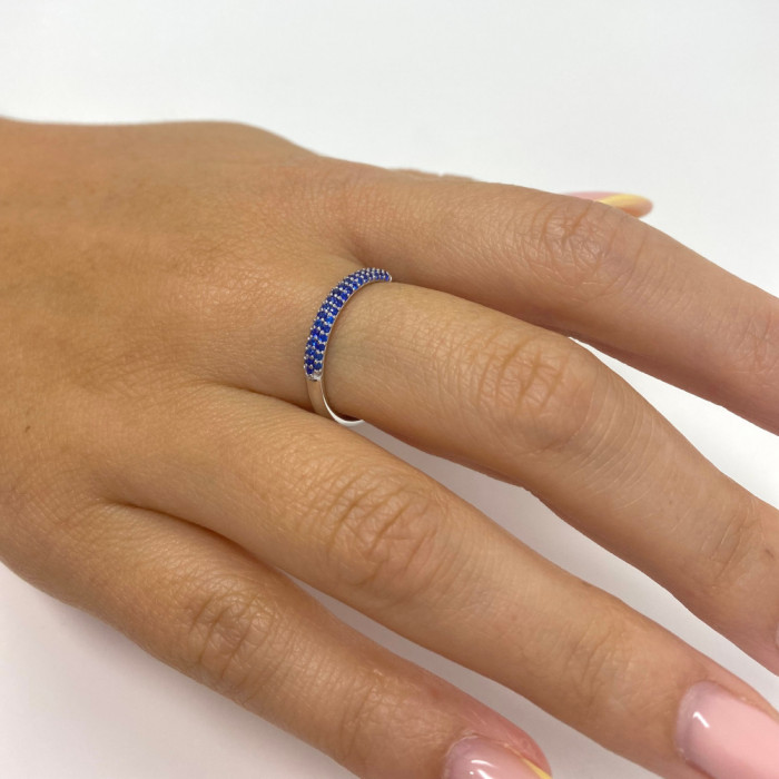 ANILLO EN PLATA CON CIRCONITAS AZULES 2