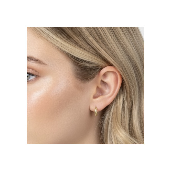 PENDIENTES EN ORO AMARILLO CON FORMA DE GOTA RAYADA 2