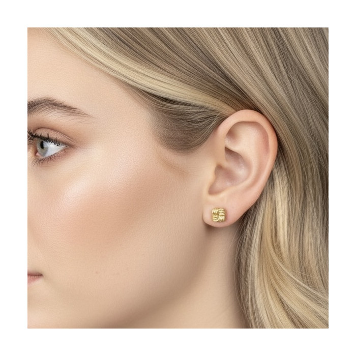 PENDIENTES EN ORO CON FORMA CUADRADA GALLONADA 2