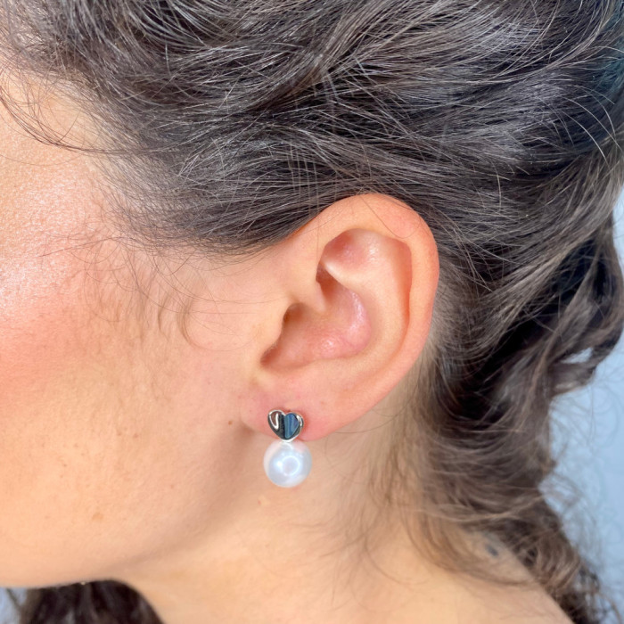 PENDIENTES EN PLATA CORAZÓN PLATA CÓNCAVO PERLA 2