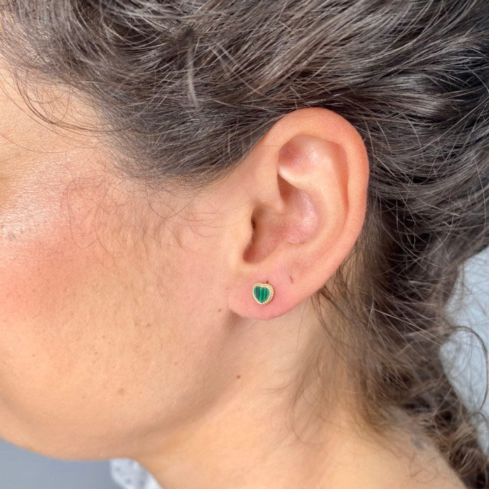 PENDIENTES EN PLATA DORADA CORAZÓN VERDE 2