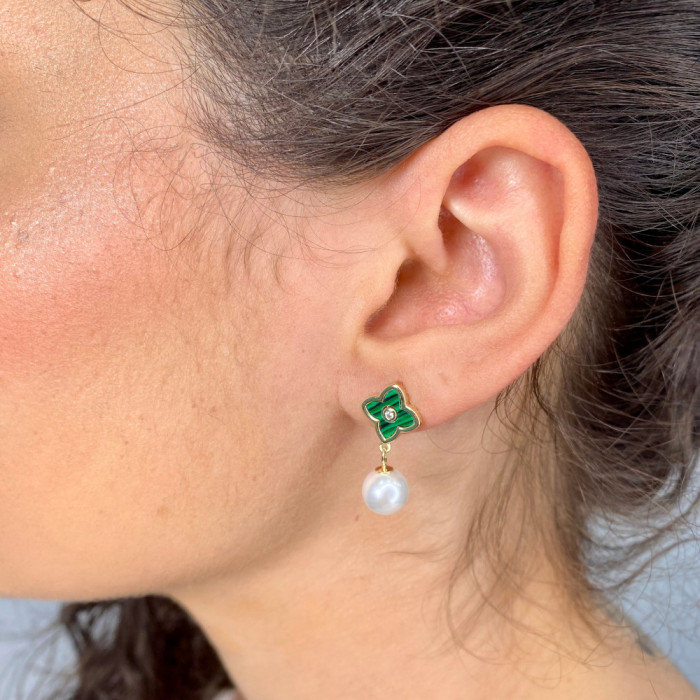 PENDIENTES EN PLATA DORADA CON FLOR VERDE CON CIRCONITA Y PERLA 2