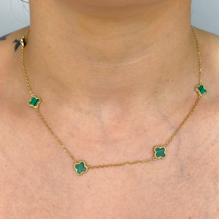 GARGANTILLA EN PLATA DOTADA CON TREBOLES VERDES 2