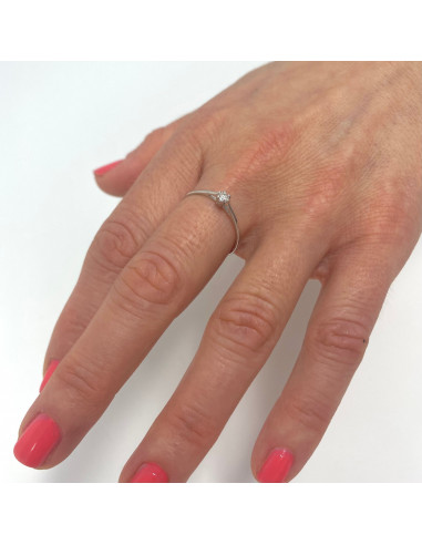 ANILLO EN ORO BLANCO CON DIAMANTE BRILLANTE SOLITARIO