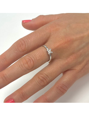 ANILLO EN ORO BLANCO Y DIAMANTES