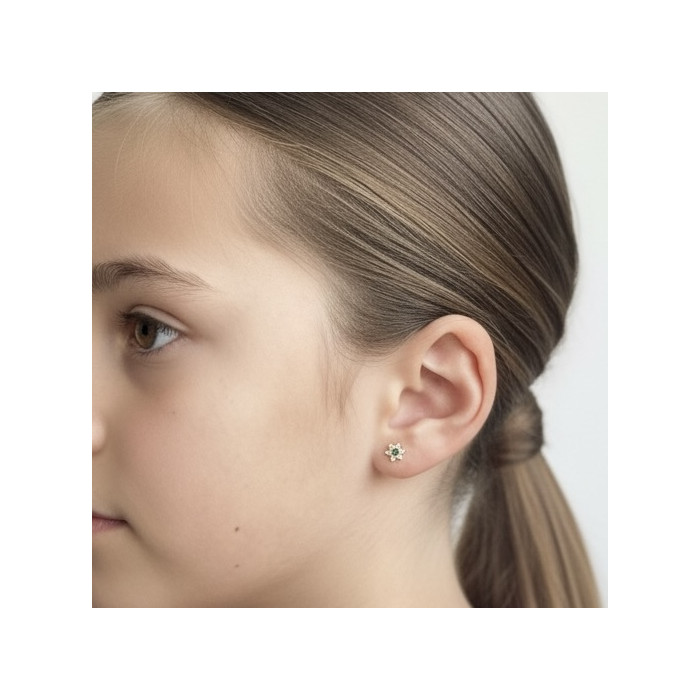 PENDIENTES EN ORO AMARILLO CON CIRCONITAS BLANCAS Y CENTRO VERDE 2