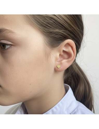 PENDIENTES EN ORO FORMA CORAZON PUNTOS