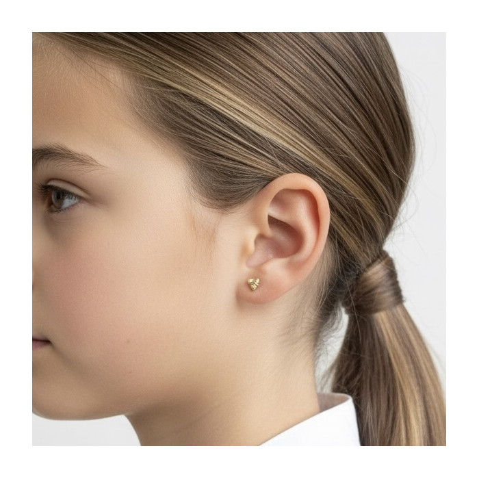 PENDIENTES EN ORO FORMA TRIANGULO 2