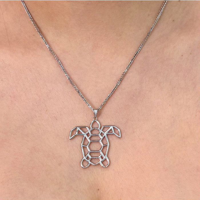 GARGANTILLA EN PLATA CON COLGANTE DE TORTUGA 2