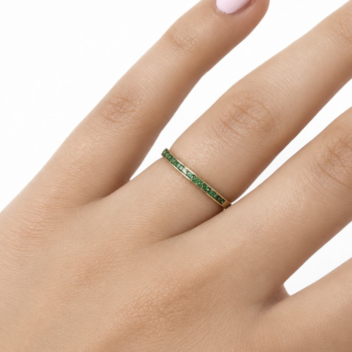 ANILLO EN ORO AMARILLO DE 9 QUILATES ALIANZA CIRCONITAS VERDES CARRIL FINO 2