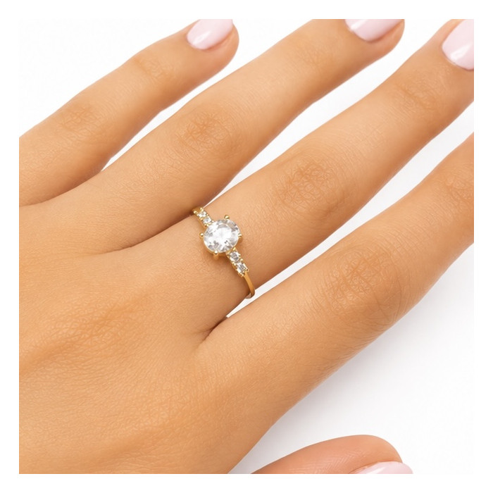 ANILLO EN ORO AMARILLO DE 9 QUILATES 5 CIRCONITAS CENTRO CIRCONITA OVAL GARRAS 2