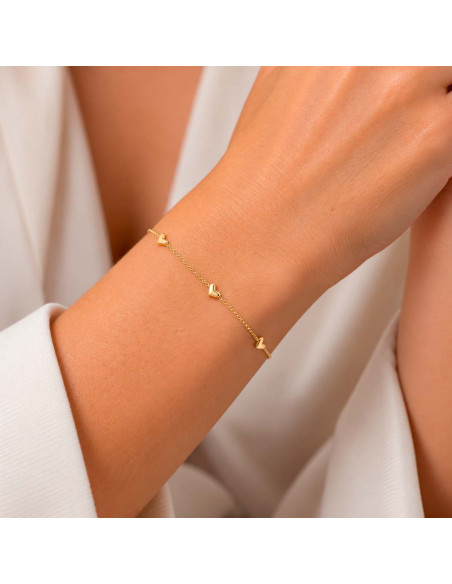 PULSERA EN PLATA DORADA CON FORMA DE CORAZONES