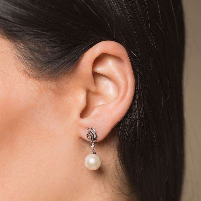 PENDIENTES EN ORO BLANCO CON PERLAS Y DIAMANTES