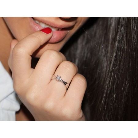 ANILLO EN ORO BLANCO Y DIAMANTE TIPO SOLITARIO