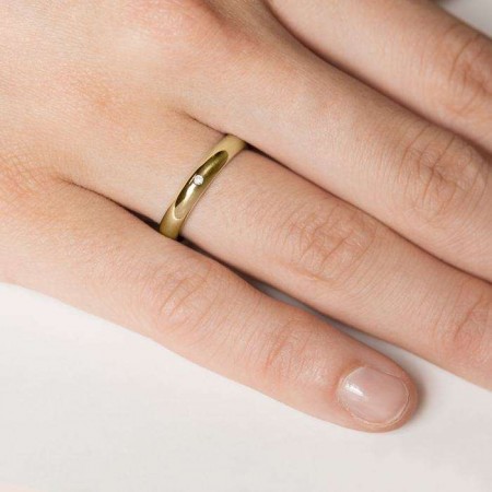 ALIANZA CON DIAMANTE EN ORO ALIANZA CON DIAMANTE EN ORO