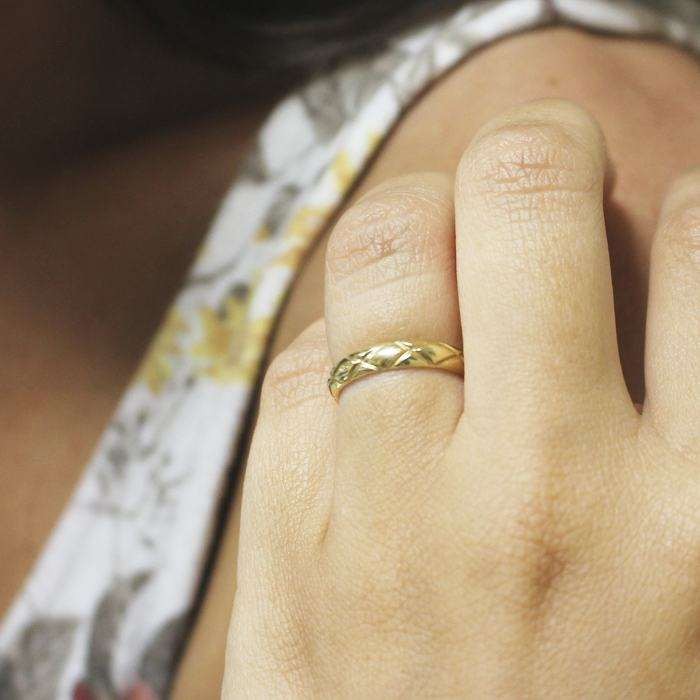 ALIANZA DE BODA EN ORO AMARILLO DE 9 QUILATES