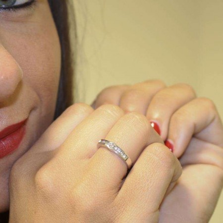 ANILLO EN ORO BLANCO Y DIAMANTES